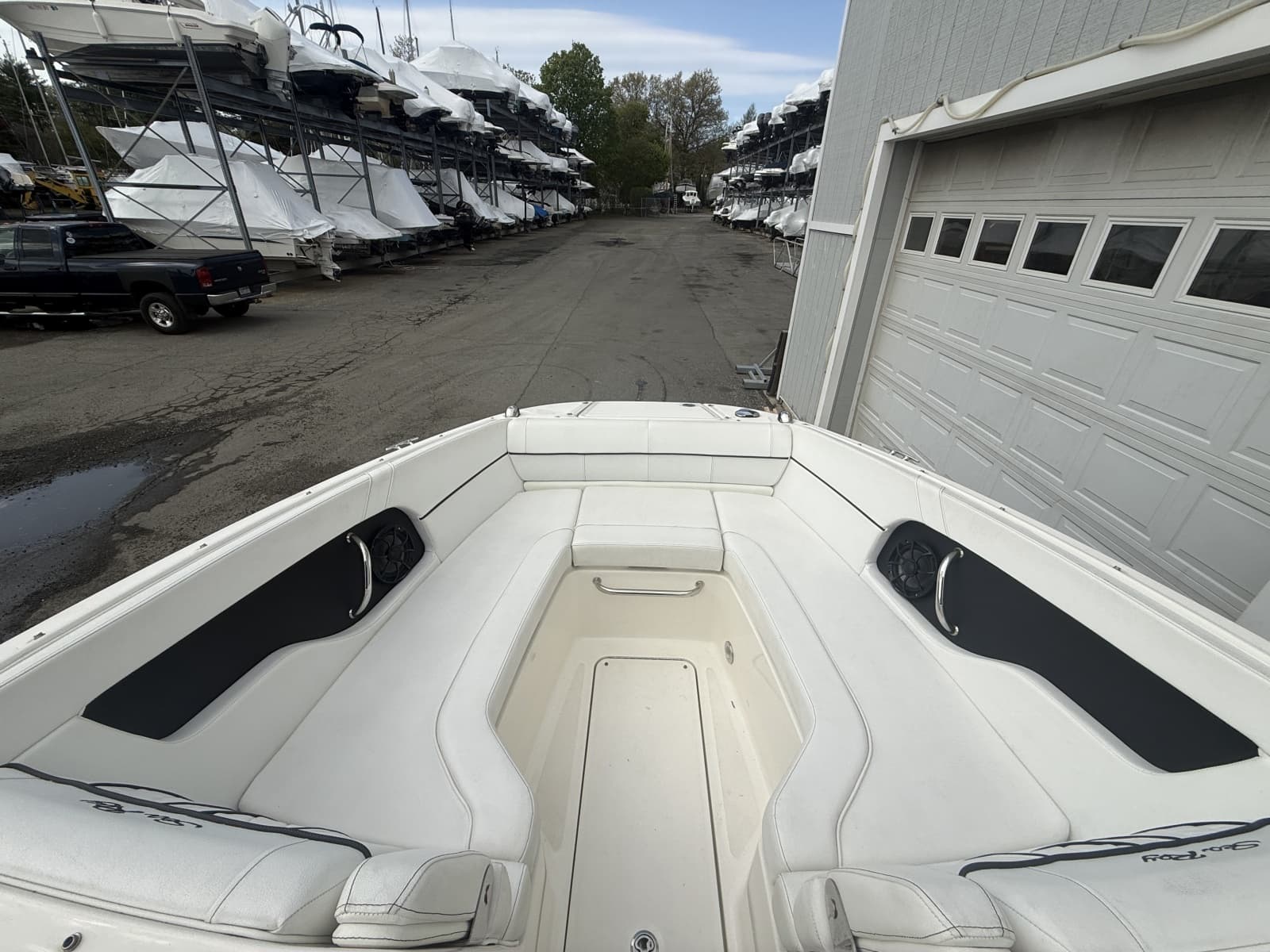 2015 Sea Ray 240 Sundeck - Photo 14