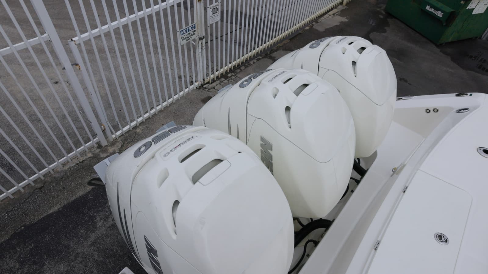2018 Boston Whaler 380 Outrage - Photo 21