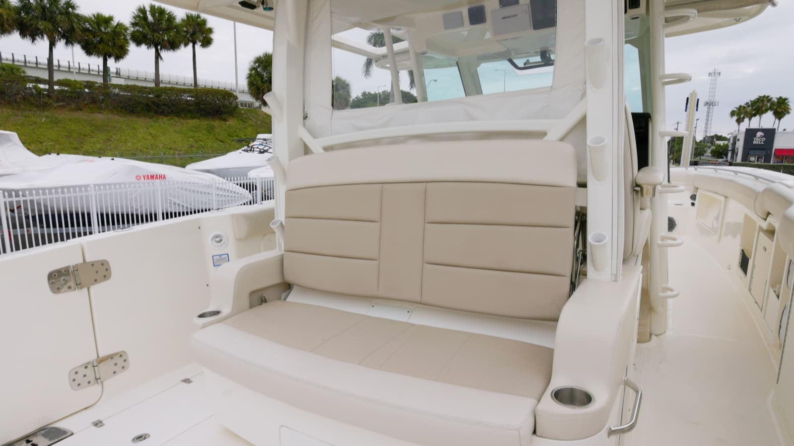 2018 Boston Whaler 380 Outrage - Photo 17