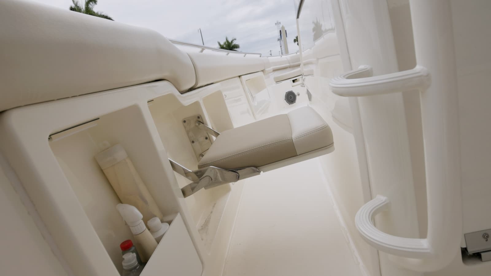 2018 Boston Whaler 380 Outrage - Photo 15