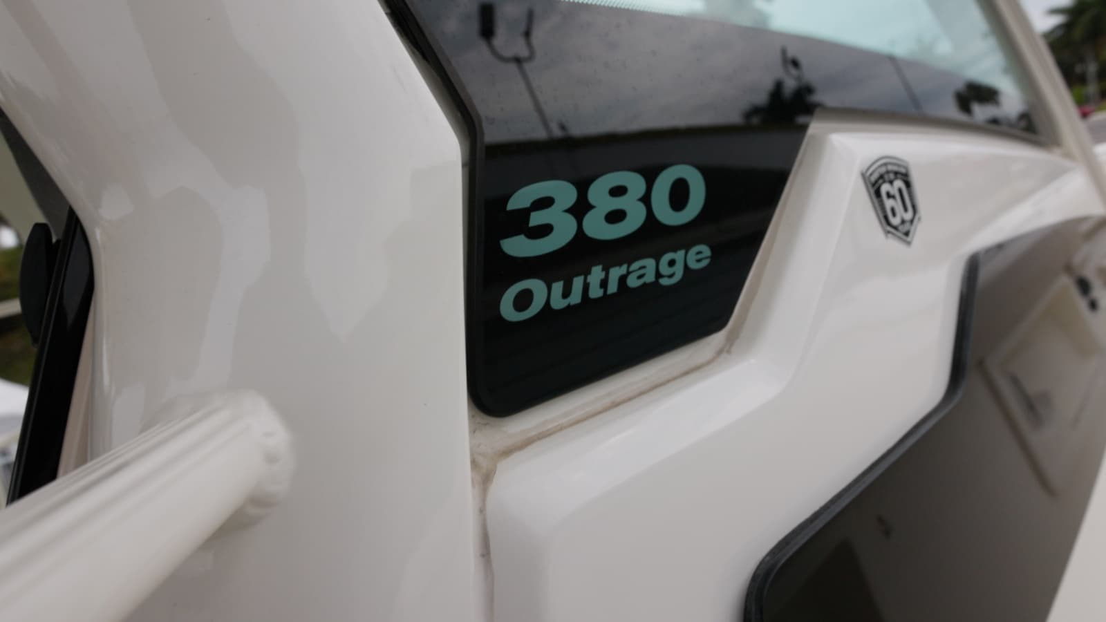 2018 Boston Whaler 380 Outrage - Photo 3