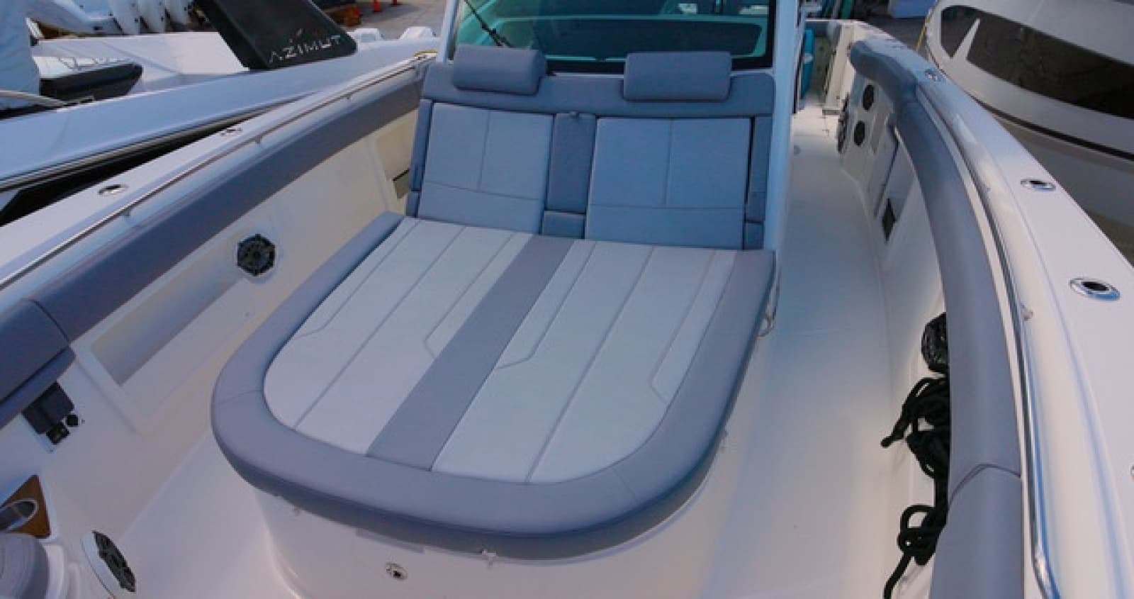 2018 Boston Whaler Outrage - Photo 4