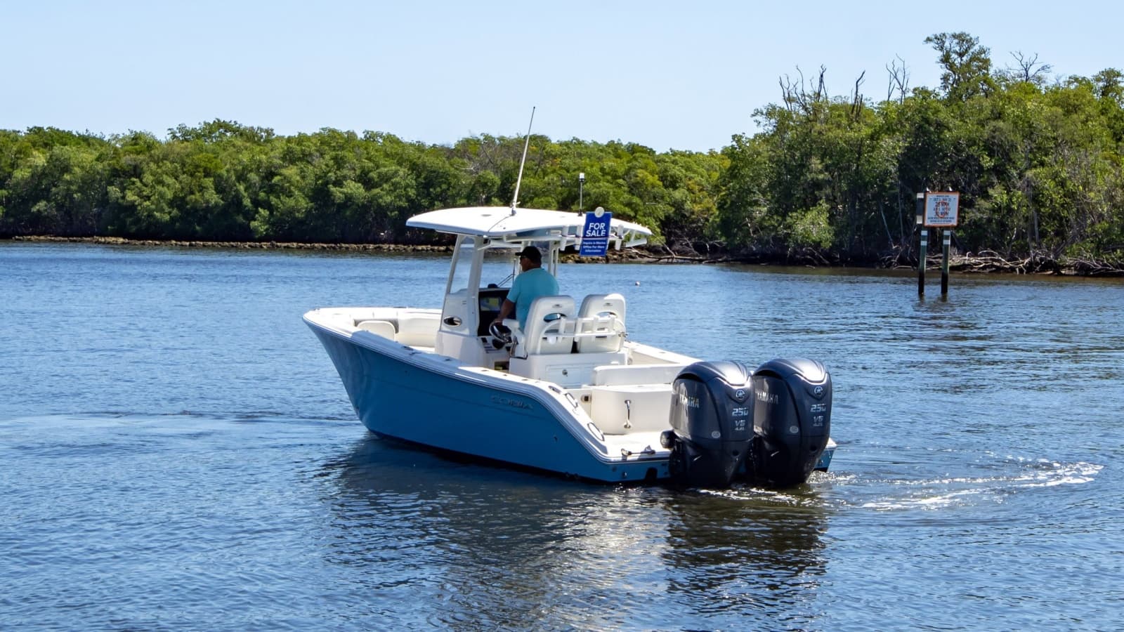 2023 Cobia 280 Center Console - Photo 13
