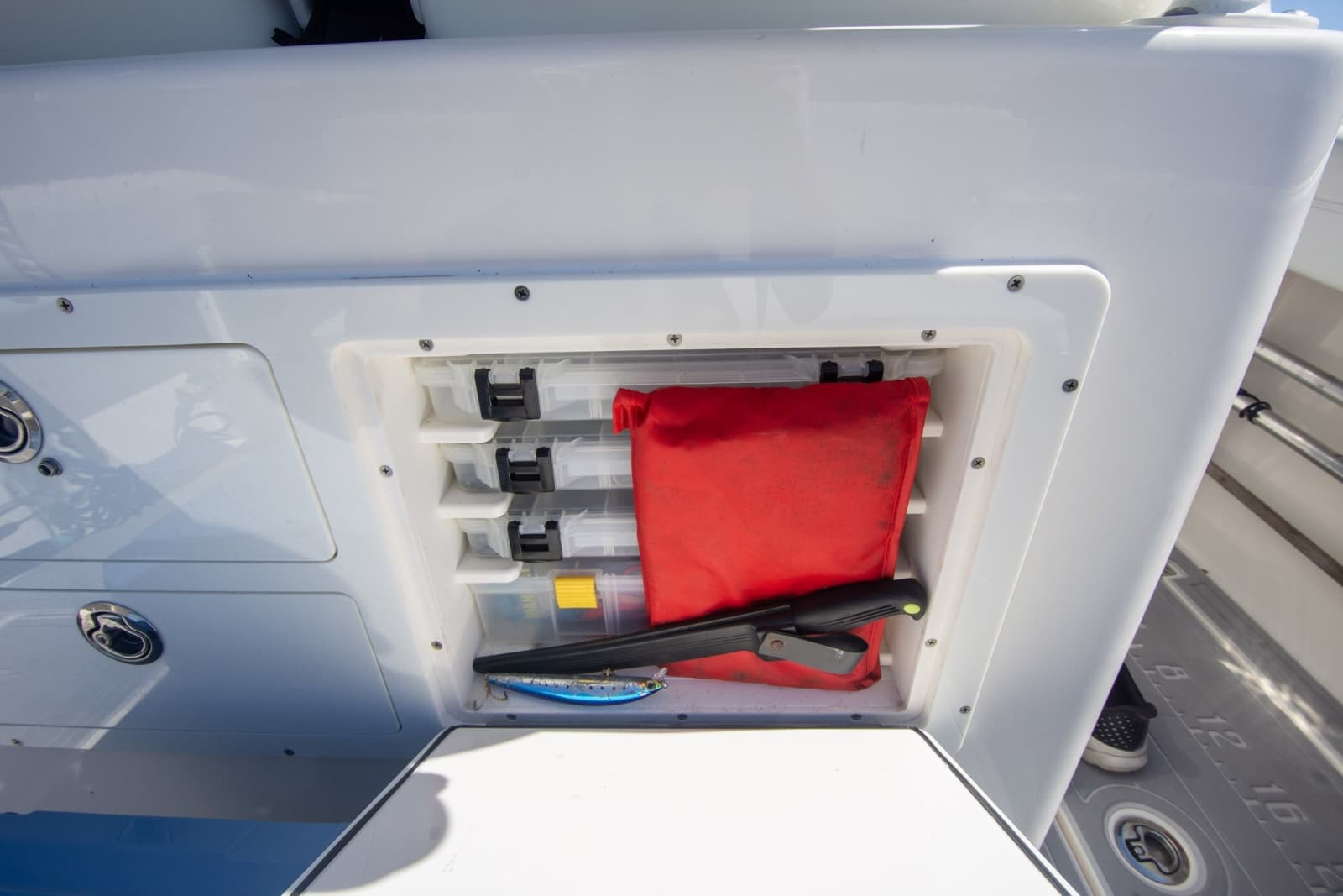 2023 Cobia 280 Center Console - Photo 25