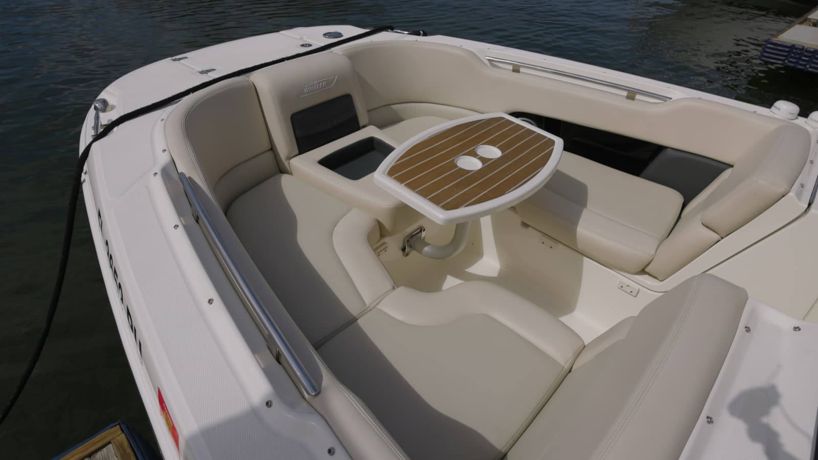 2014 Boston Whaler Vantage - Photo 7