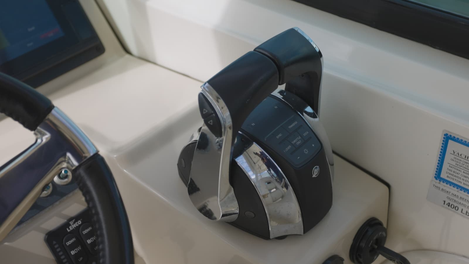 2014 Boston Whaler Vantage - Photo 12
