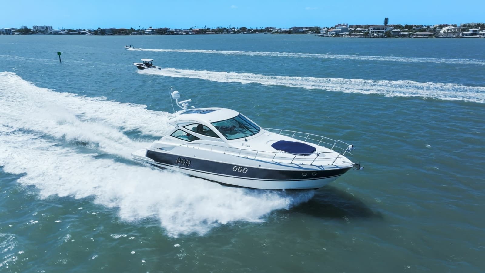 2012 Cruisers Yachts 540 Coupe - Photo 57