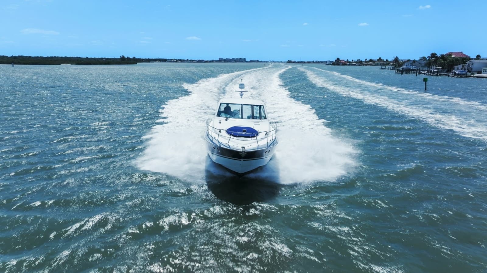 2012 Cruisers Yachts 540 Coupe - Photo 56
