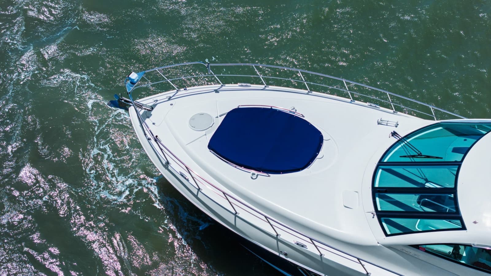 2012 Cruisers Yachts 540 Coupe - Photo 55
