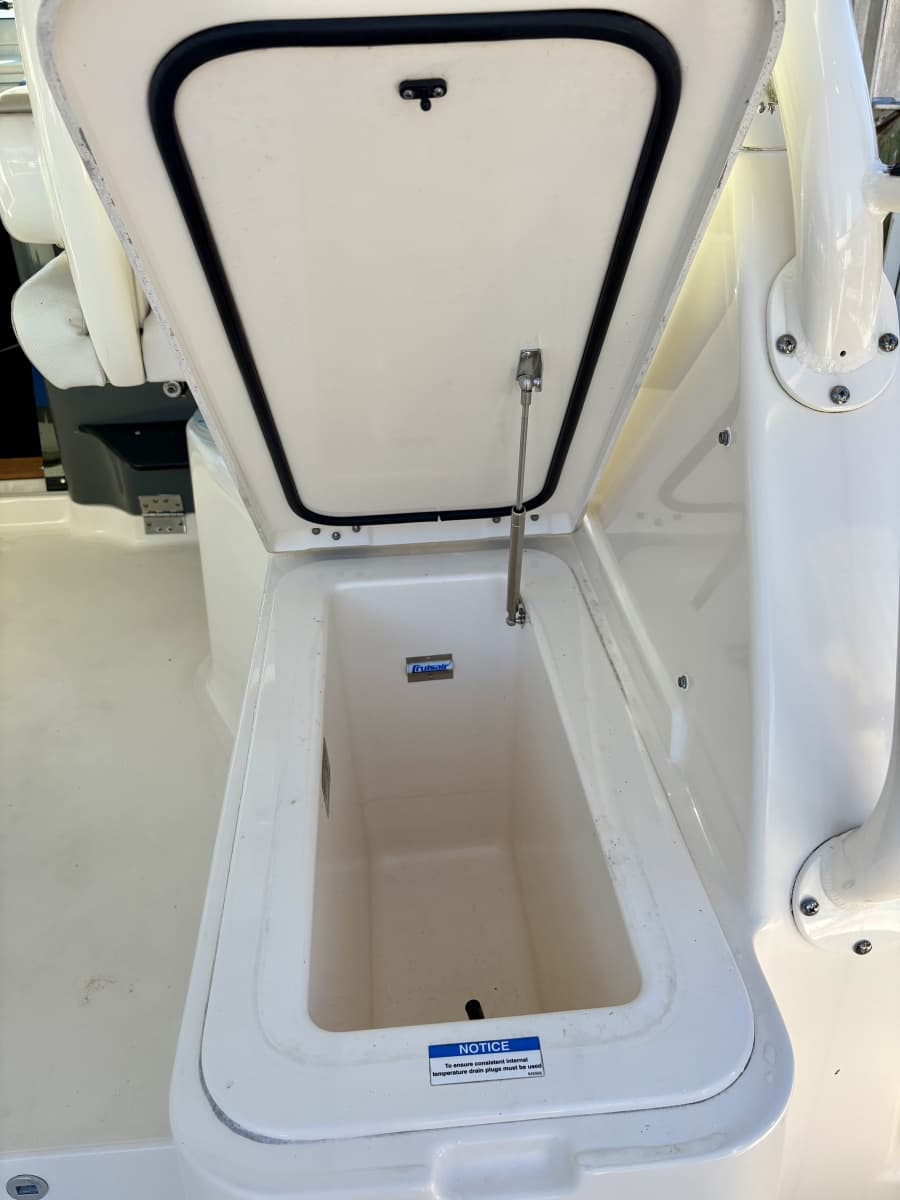 2012 Pursuit 385 OS - Photo 13