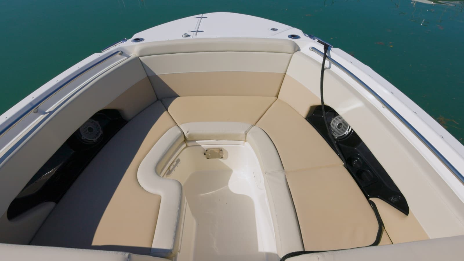 2022 Boston Whaler Vantage - Photo 6