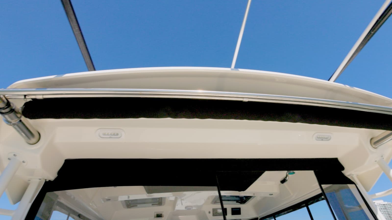 2023 Boston Whaler Conquest - Photo 24