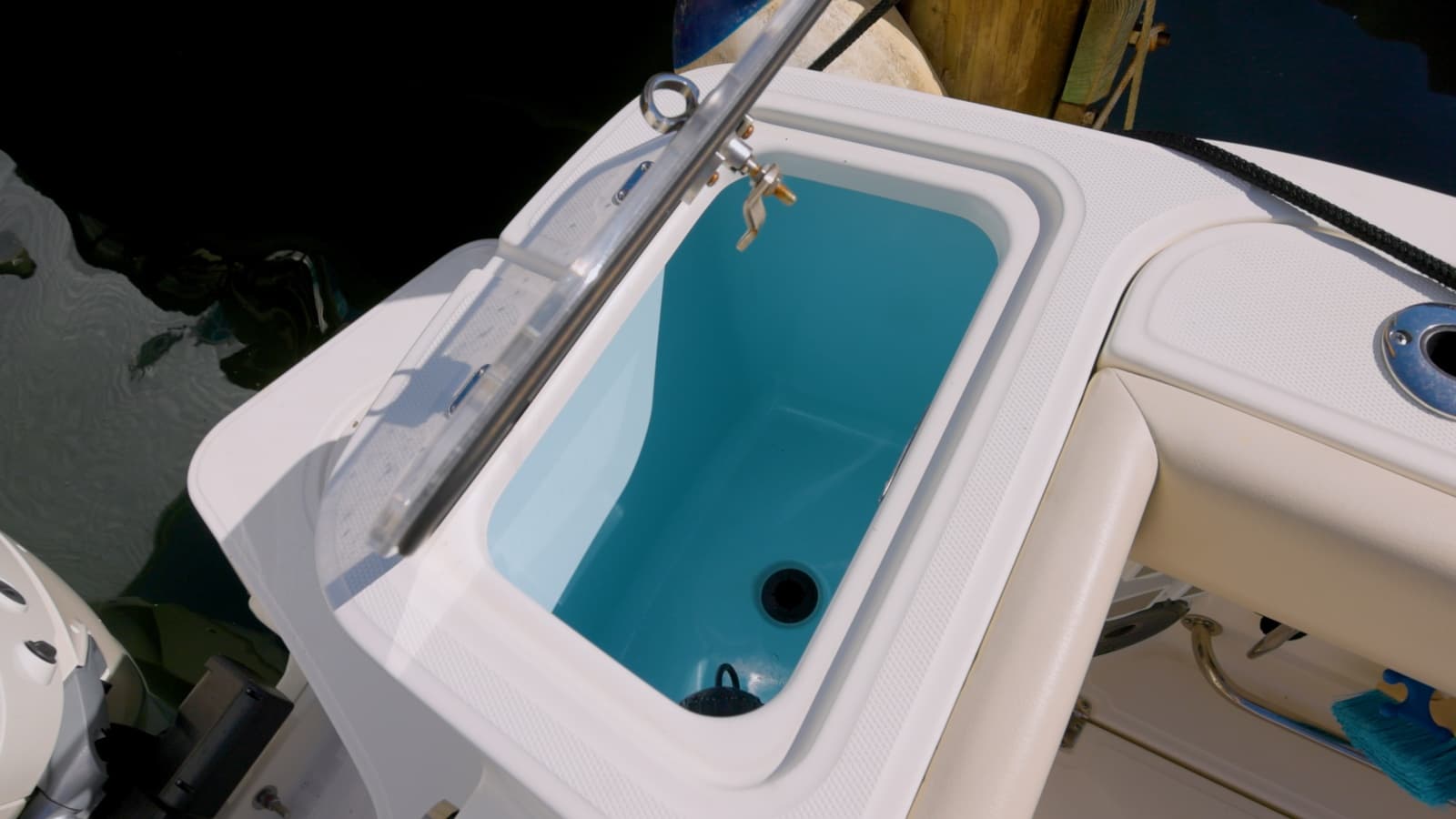 2023 Boston Whaler Conquest - Photo 8