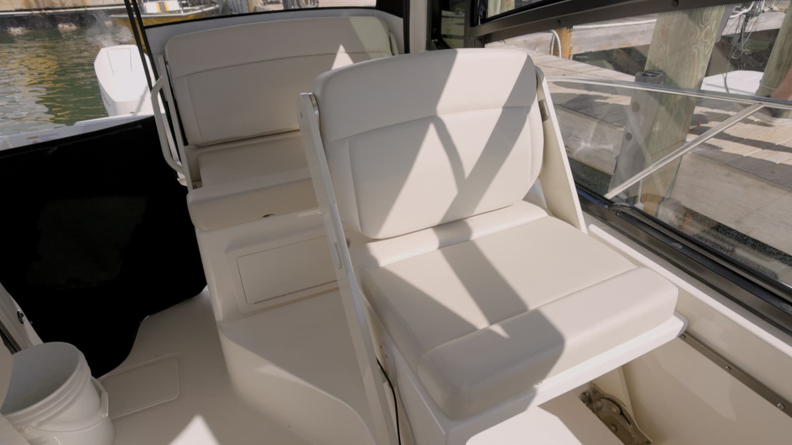 2023 Boston Whaler Conquest - Photo 10