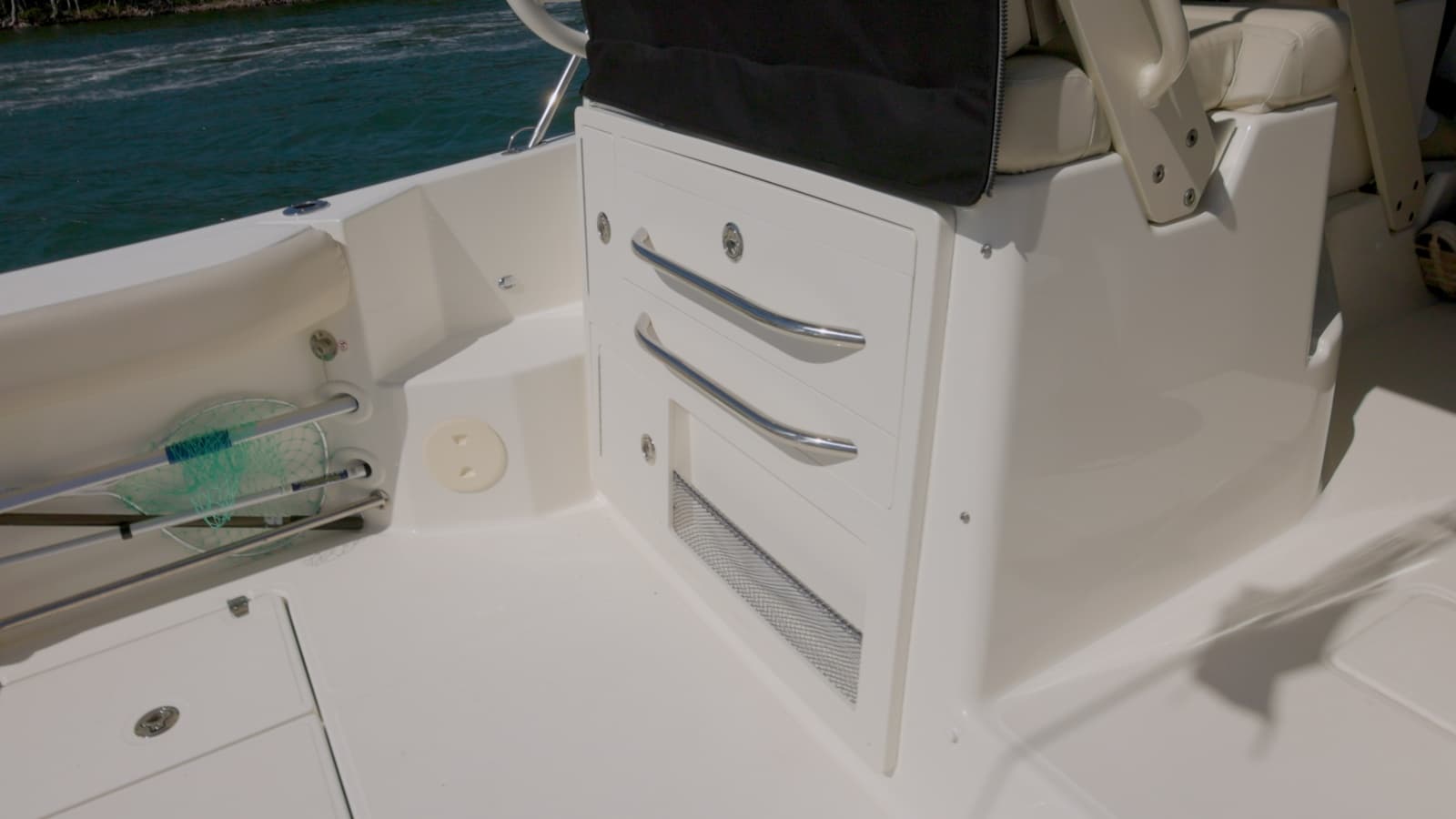 2023 Boston Whaler Conquest - Photo 25