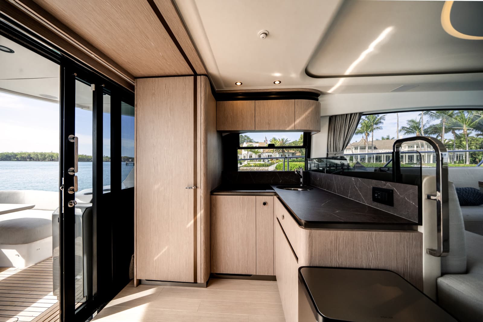 2024 Azimut 53 FLY - Photo 14