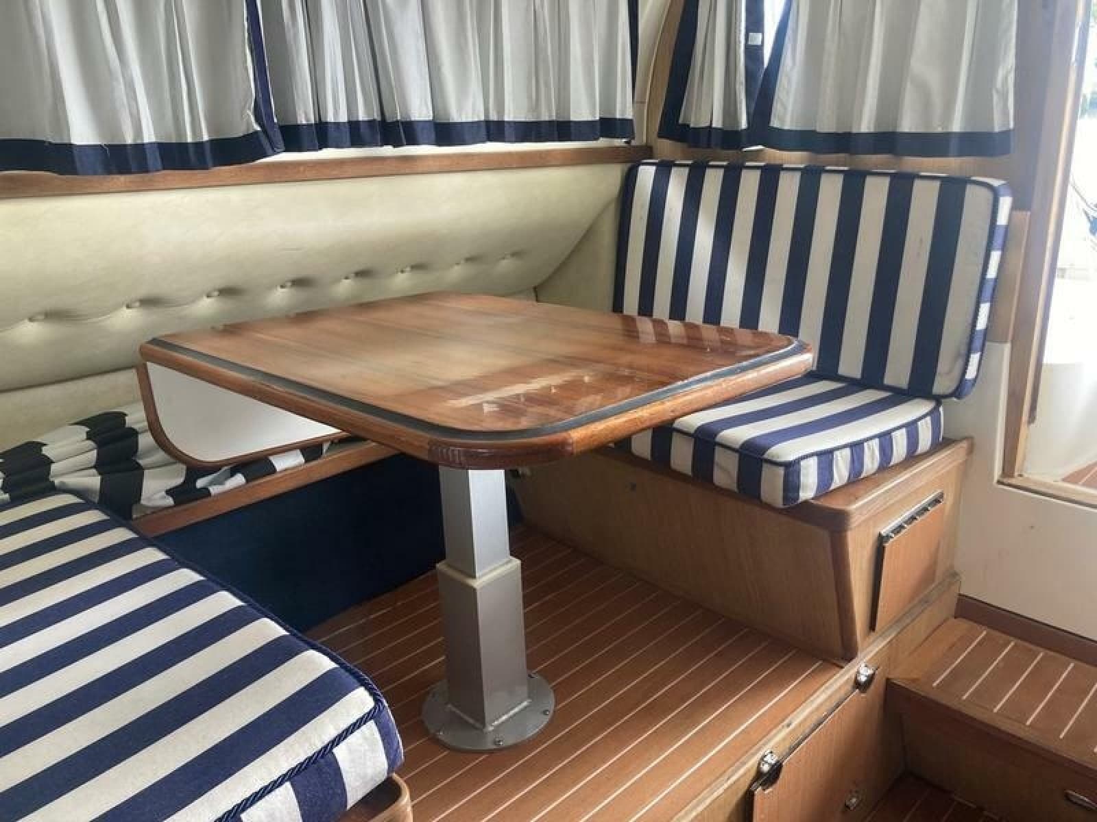 1987 Bertram 28 Sport Fly Fish - Photo 2