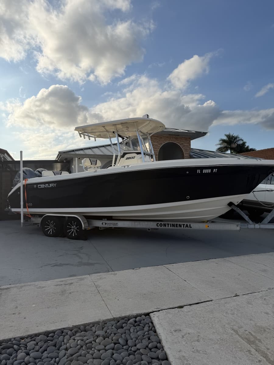 2014 Century 266 CC - Photo 1