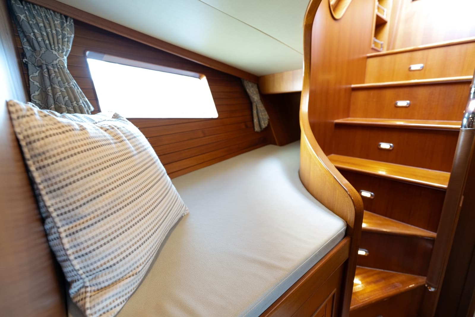 2015 Marlow Explorer 49E - Photo 32