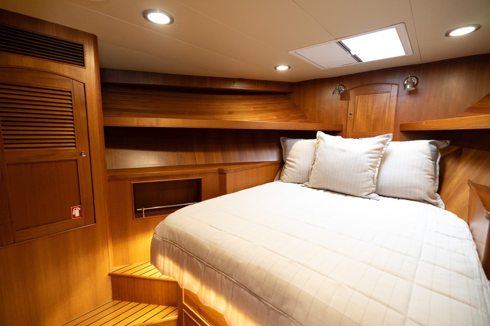 2015 Marlow Explorer 49E - Photo 35