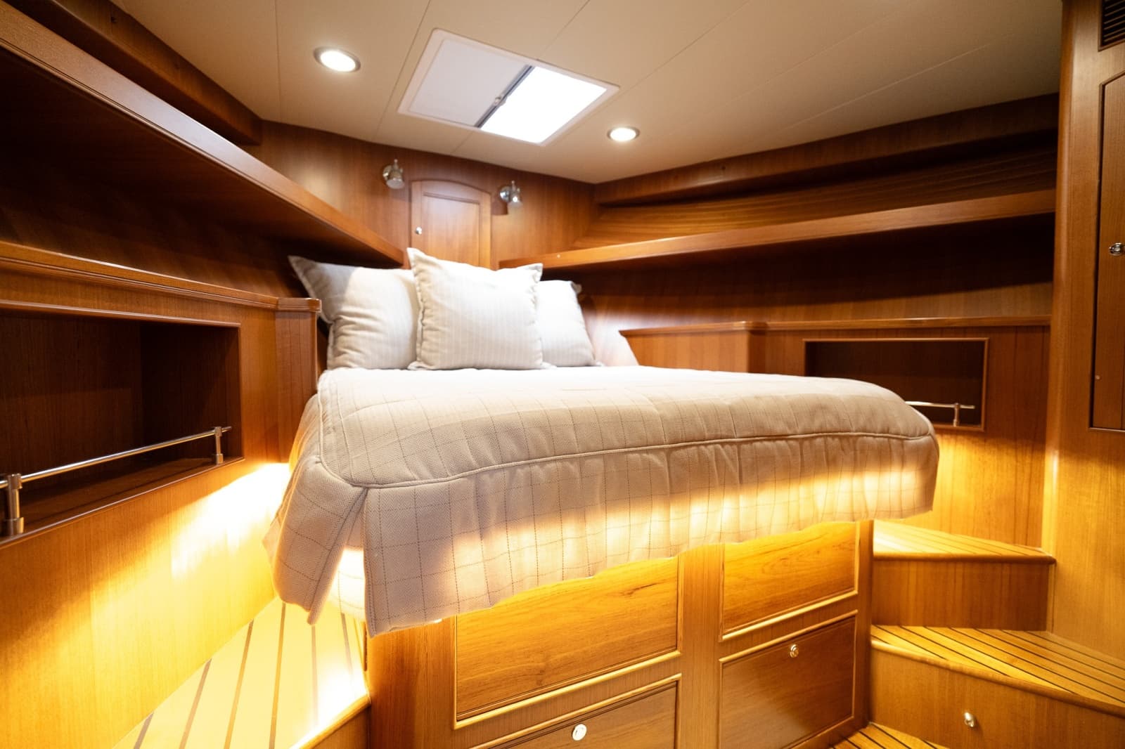 2015 Marlow Explorer 49E - Photo 34
