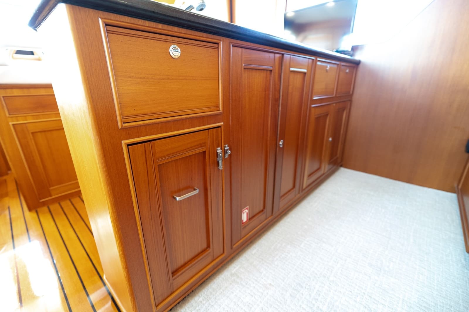 2015 Marlow Explorer 49E - Photo 23