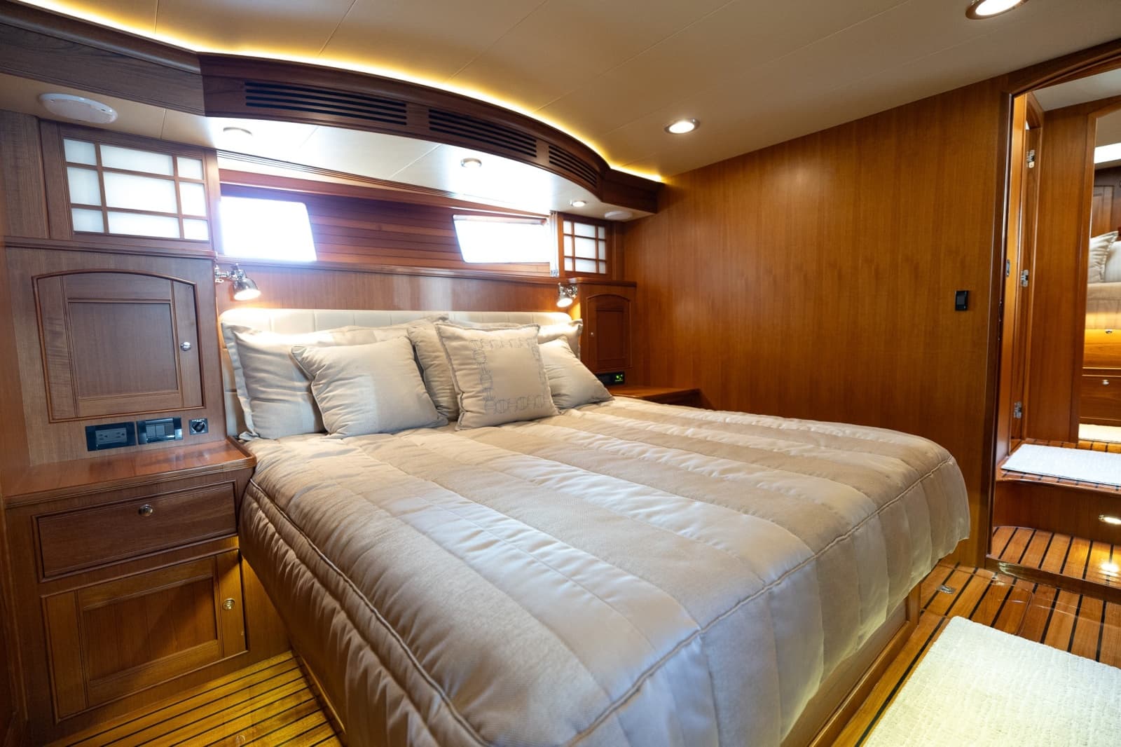 2015 Marlow Explorer 49E - Photo 40