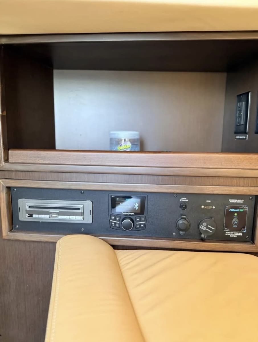 2020 Cobalt R35 - Photo 18