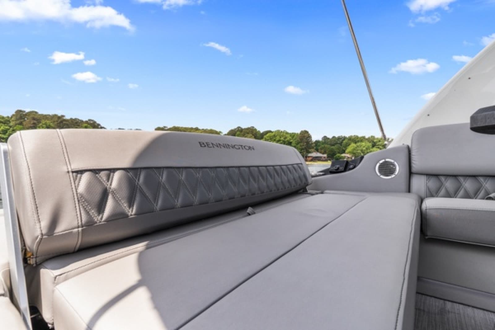 2023 Bennington  - Photo 13