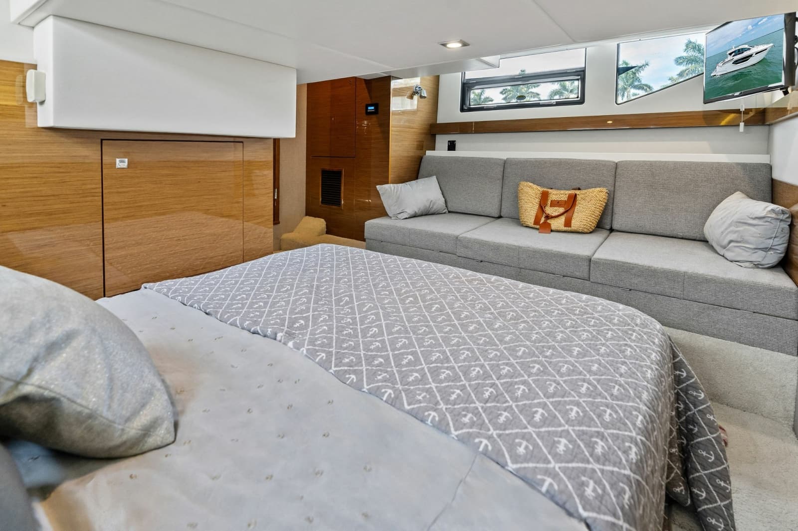 2019 Cruisers Yachts 42 Cantius - Photo 34