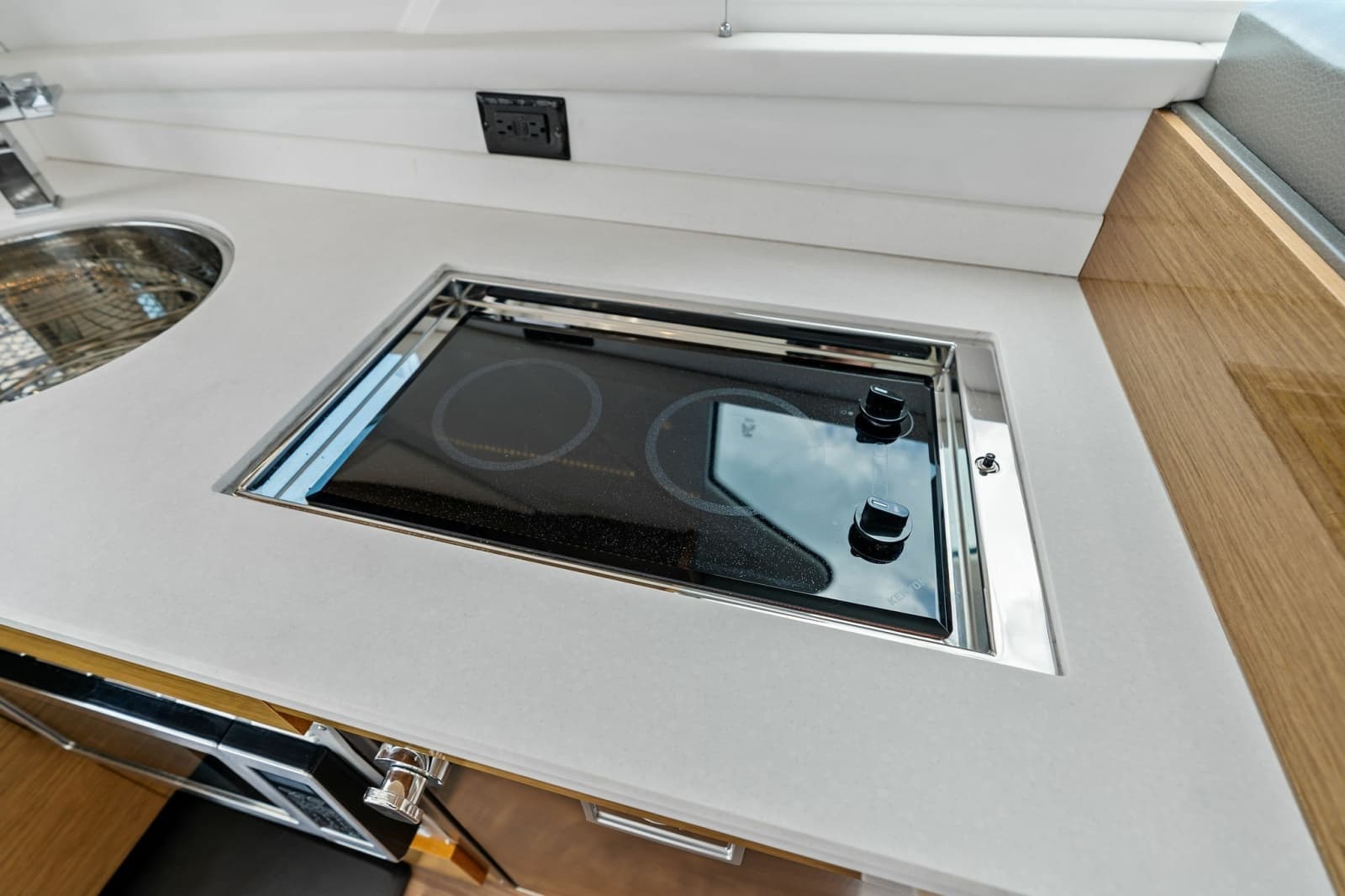 2019 Cruisers Yachts 42 Cantius - Photo 16