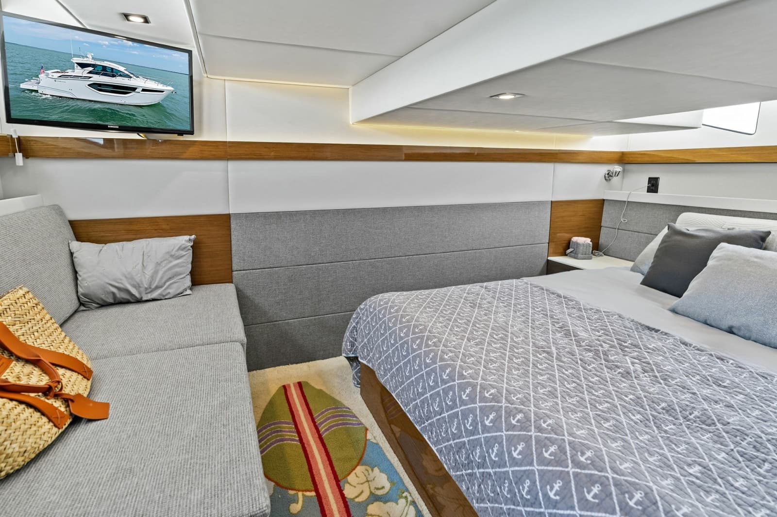 2019 Cruisers Yachts 42 Cantius - Photo 4