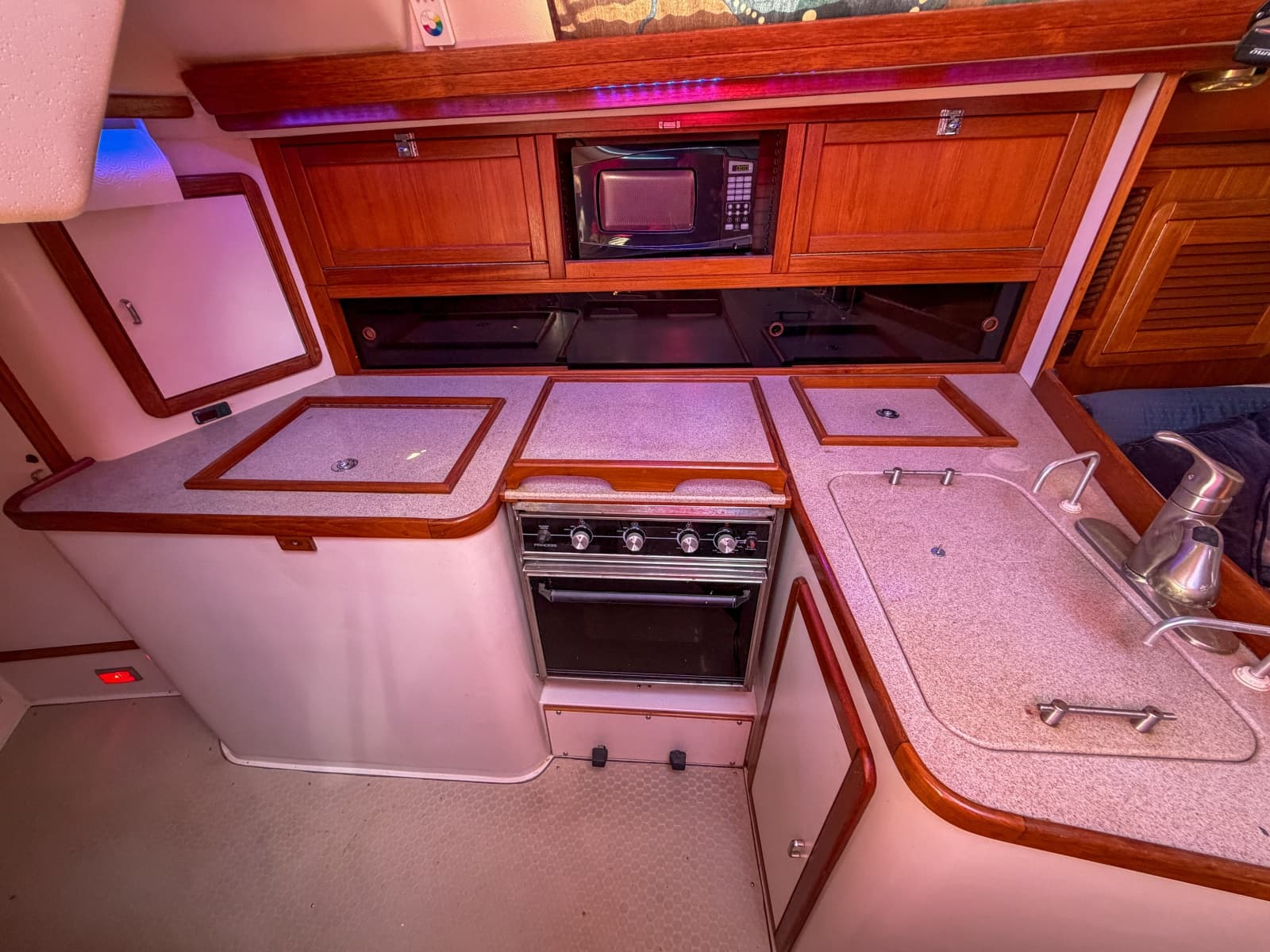 1993 Catalina 42 - Photo 11