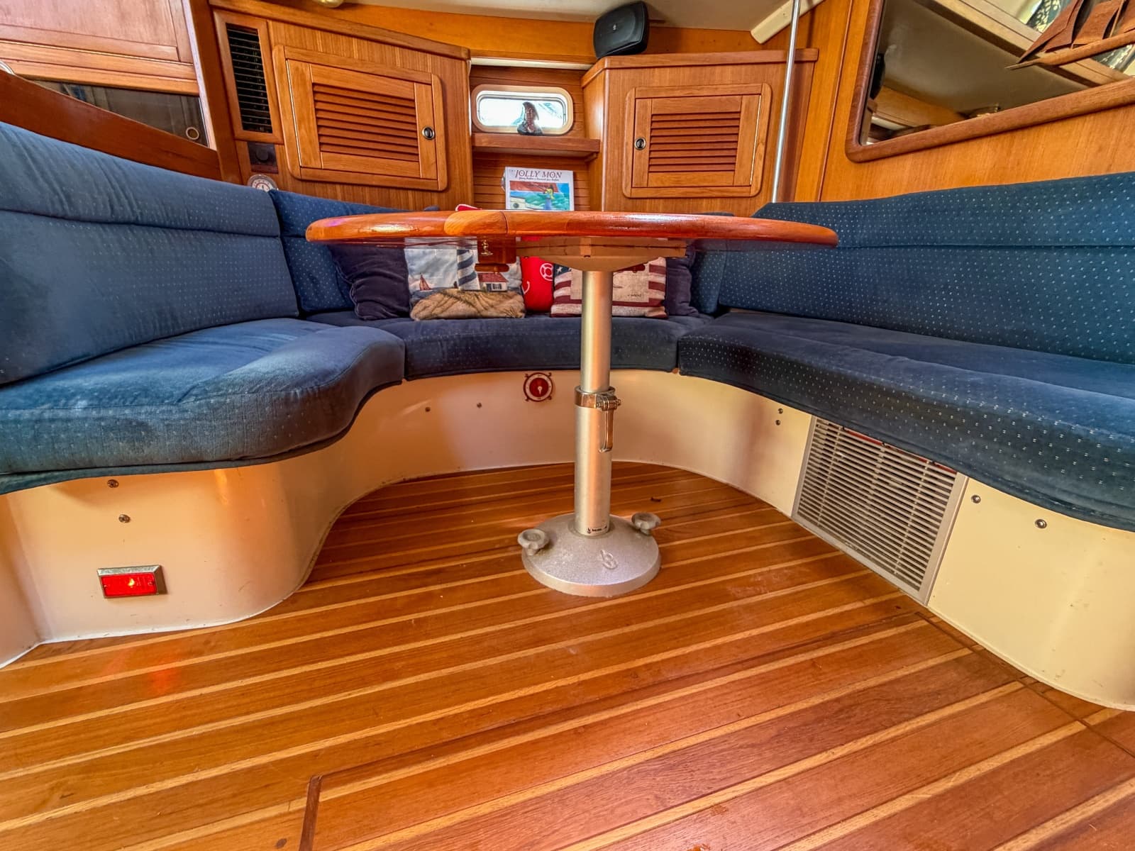 1993 Catalina 42 - Photo 5