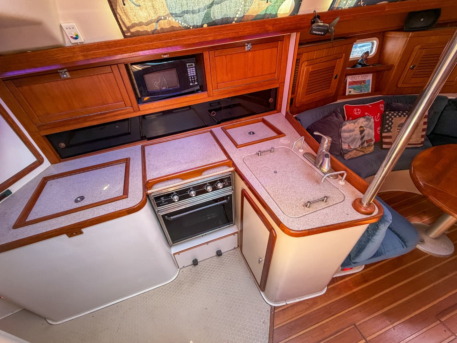 1993 Catalina 42 - Photo 10