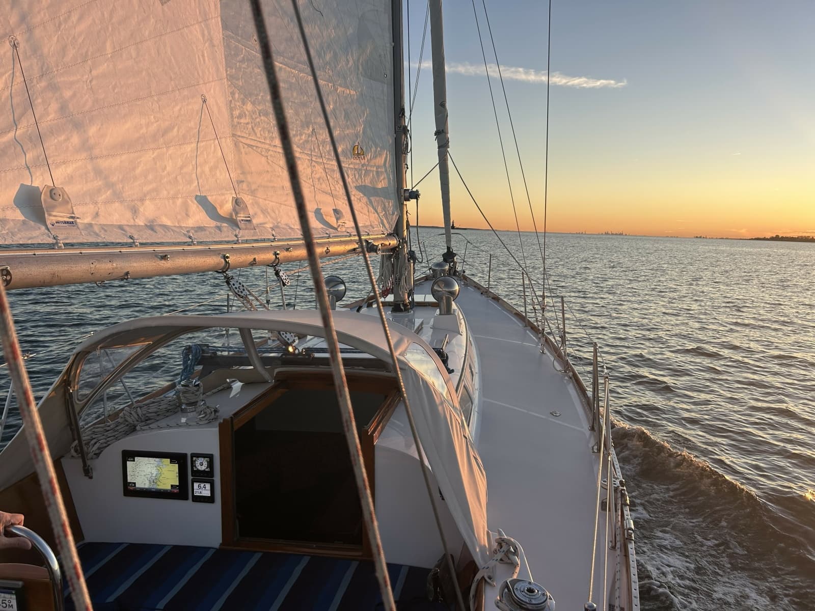 1970 Hinckley Bermuda 40 - Photo 29