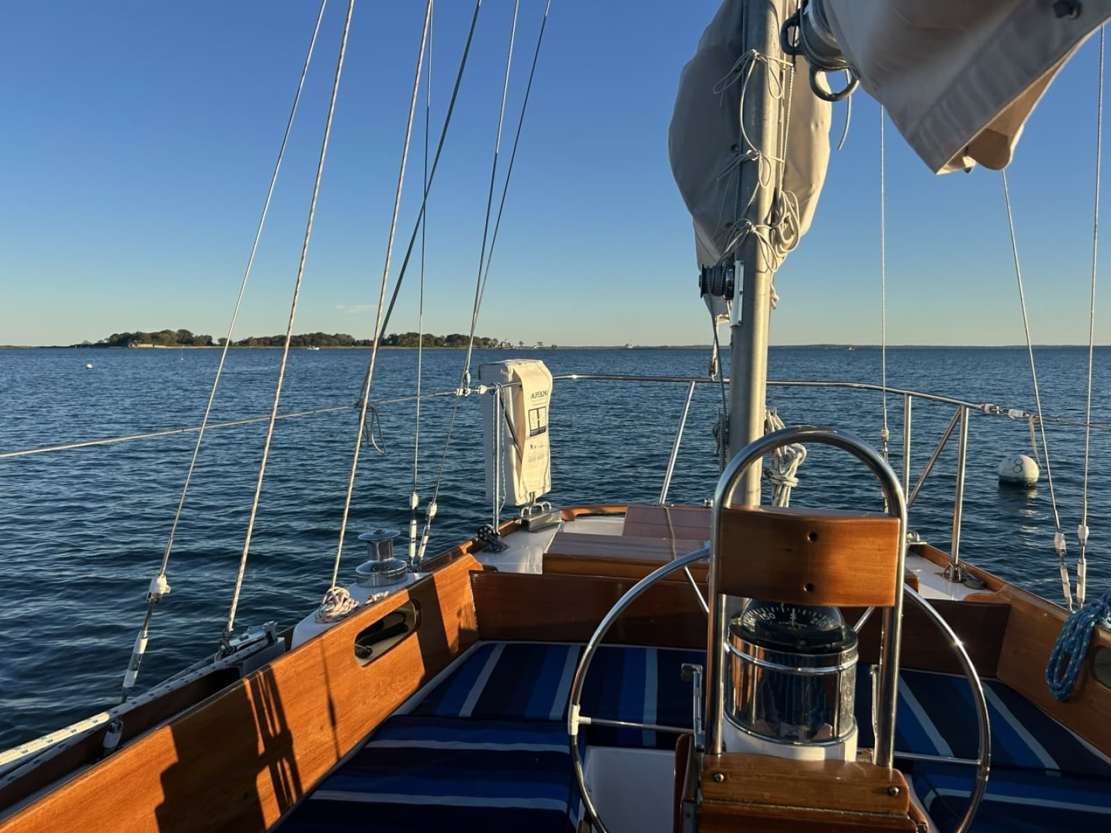 1970 Hinckley Bermuda 40 - Photo 23
