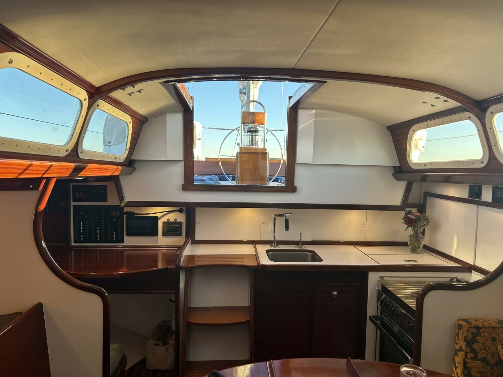 1970 Hinckley Bermuda 40 - Photo 44