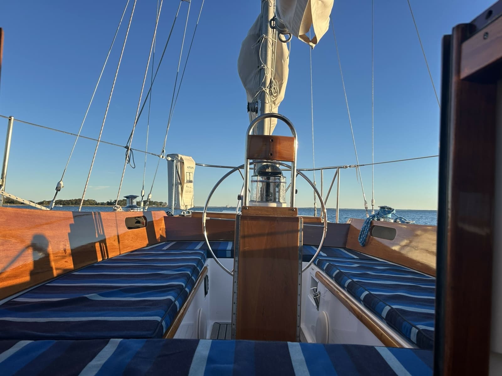 1970 Hinckley Bermuda 40 - Photo 20