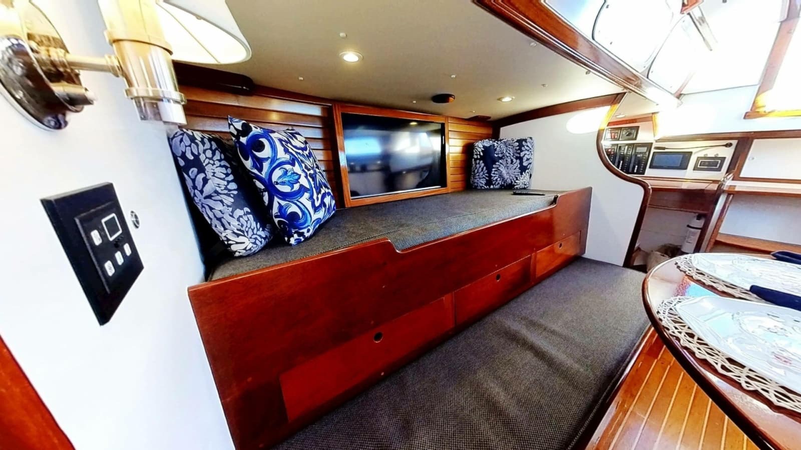 1970 Hinckley Bermuda 40 - Photo 7