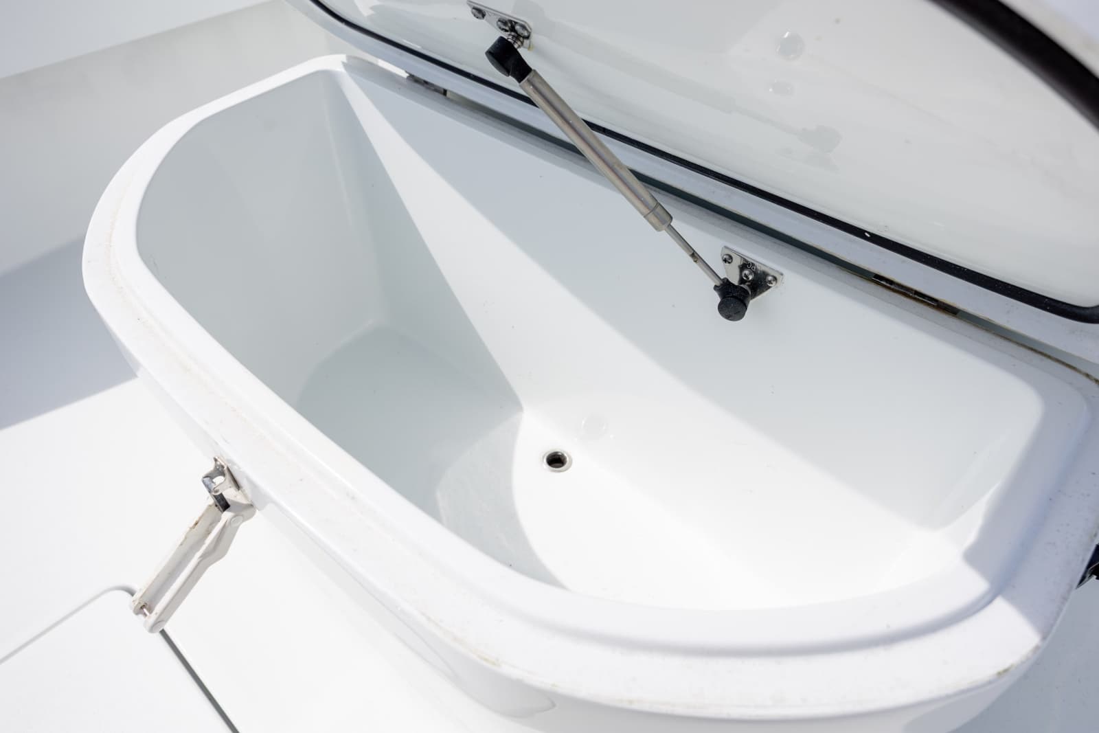 2024 Contender 23 Bay - Photo 28