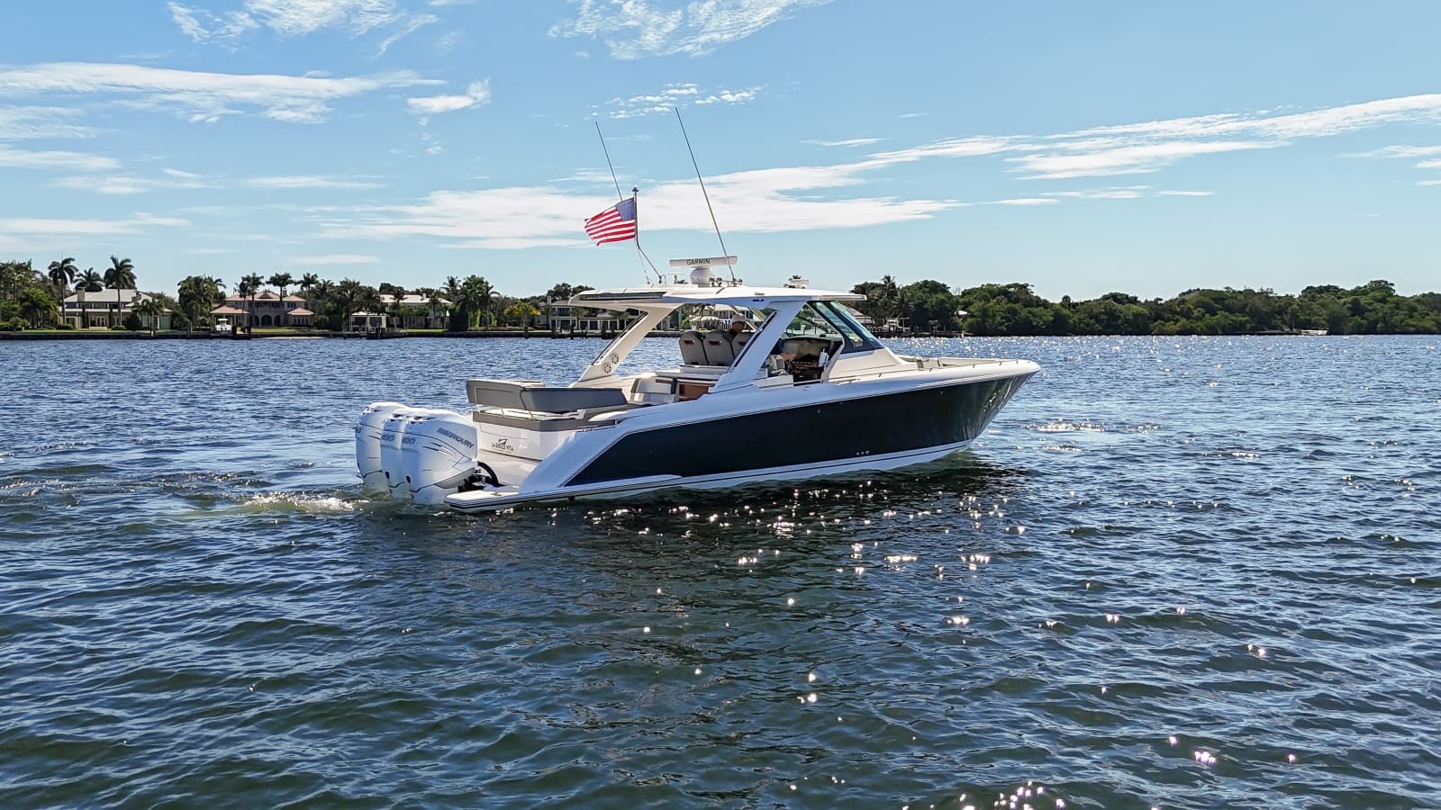 2020 Tiara Yachts 38 LS - Photo 2