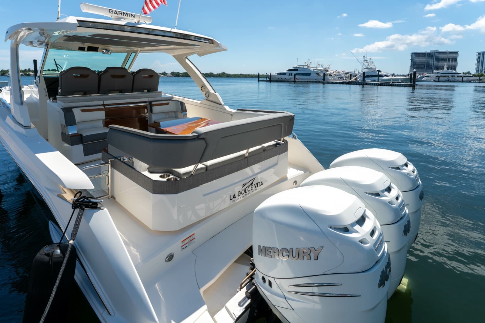 2020 Tiara Yachts 38 LS - Photo 31