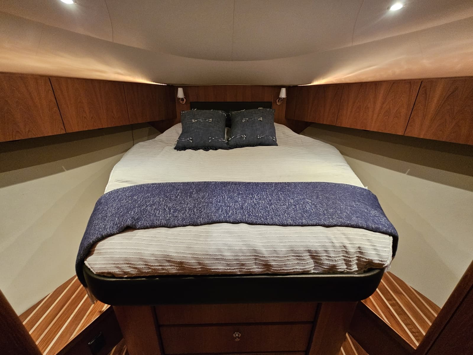 2014 Tiara Yachts 43 Open - Photo 10