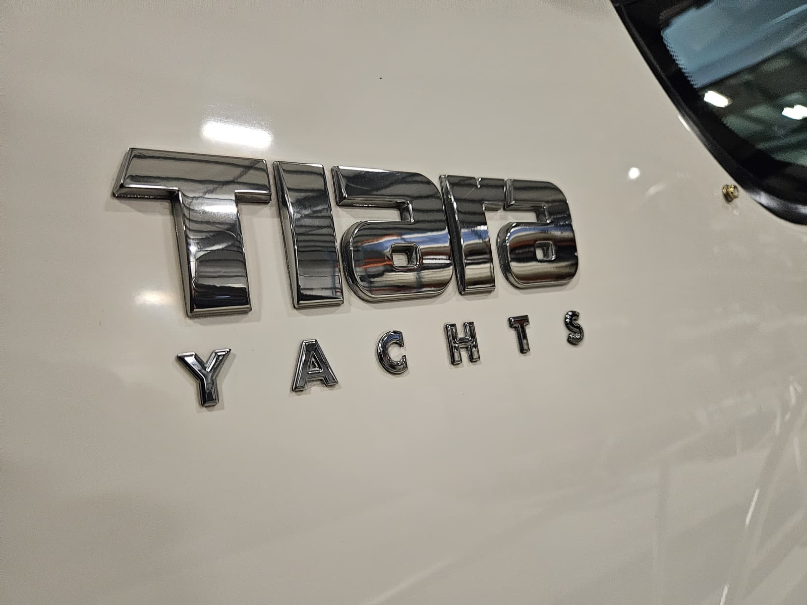 2014 Tiara Yachts 43 Open - Photo 31