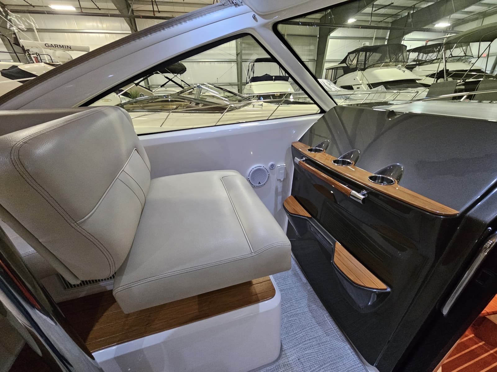 2014 Tiara Yachts 43 Open - Photo 44