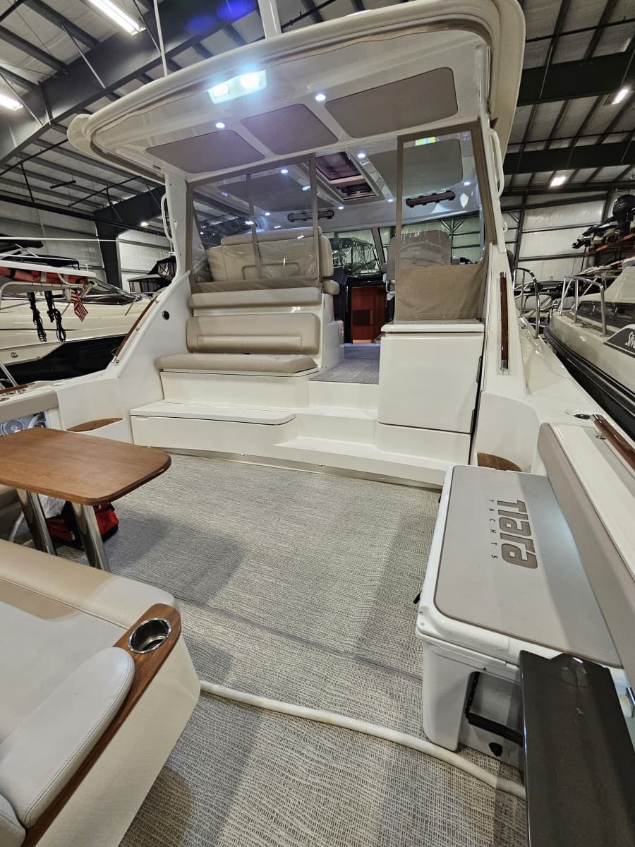 2014 Tiara Yachts 43 Open - Photo 27