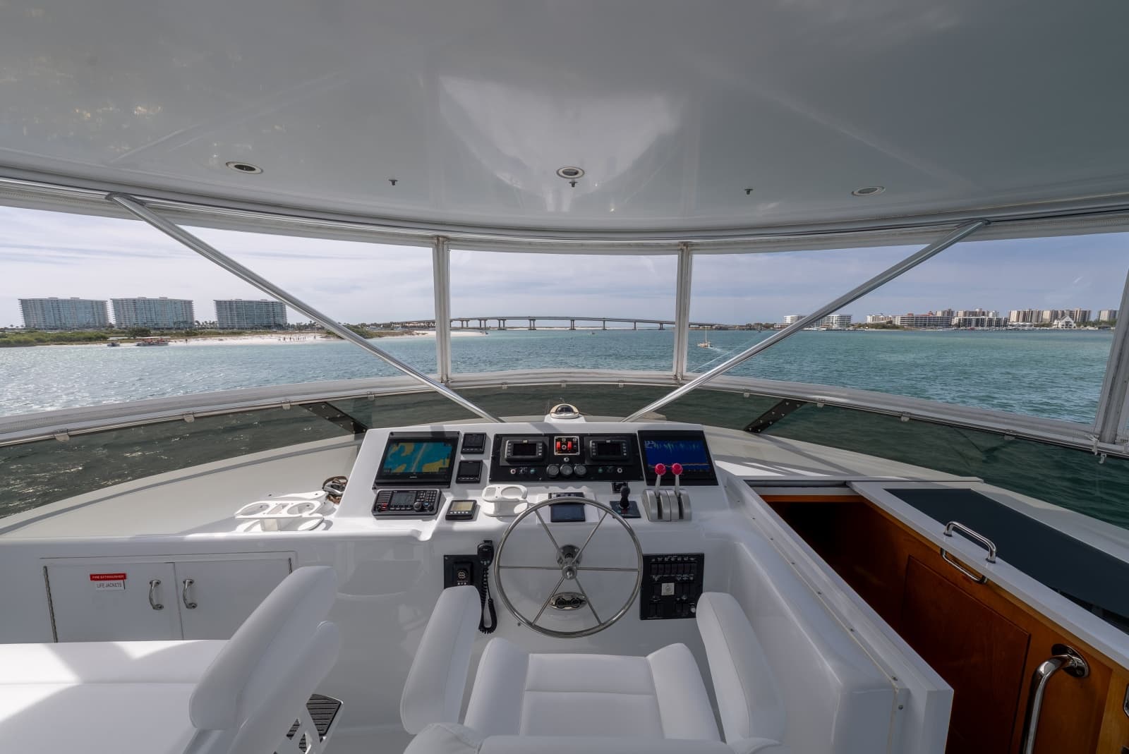 2004 Hatteras Sport Deck - Photo 37