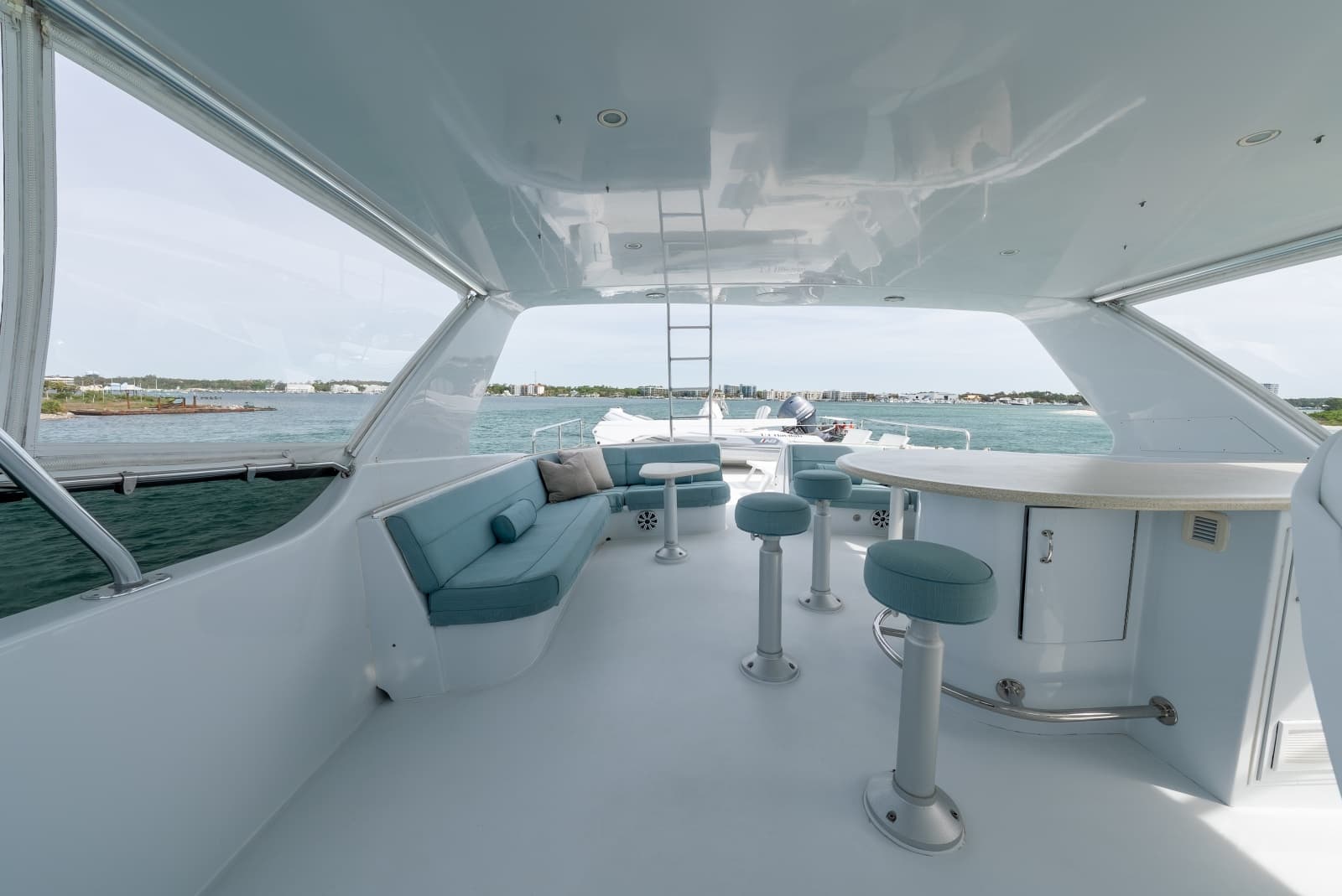 2004 Hatteras Sport Deck - Photo 35