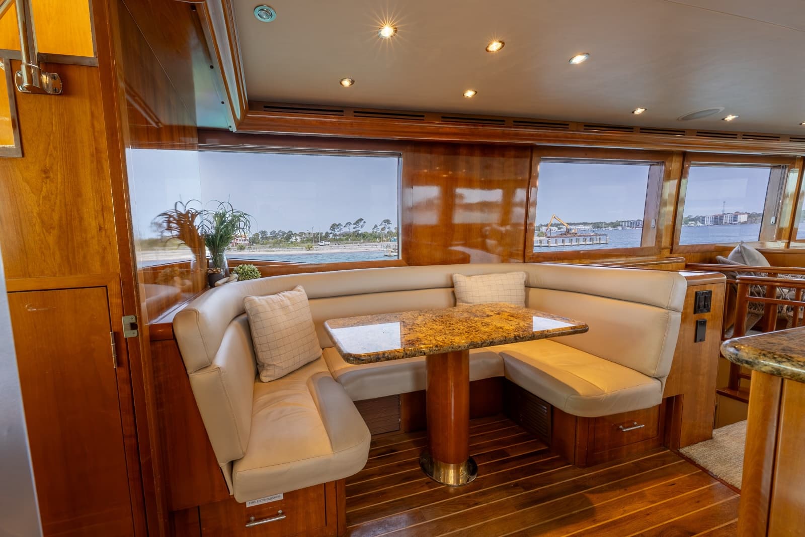 2004 Hatteras Sport Deck - Photo 8